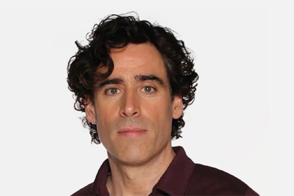 Stephen Mangan