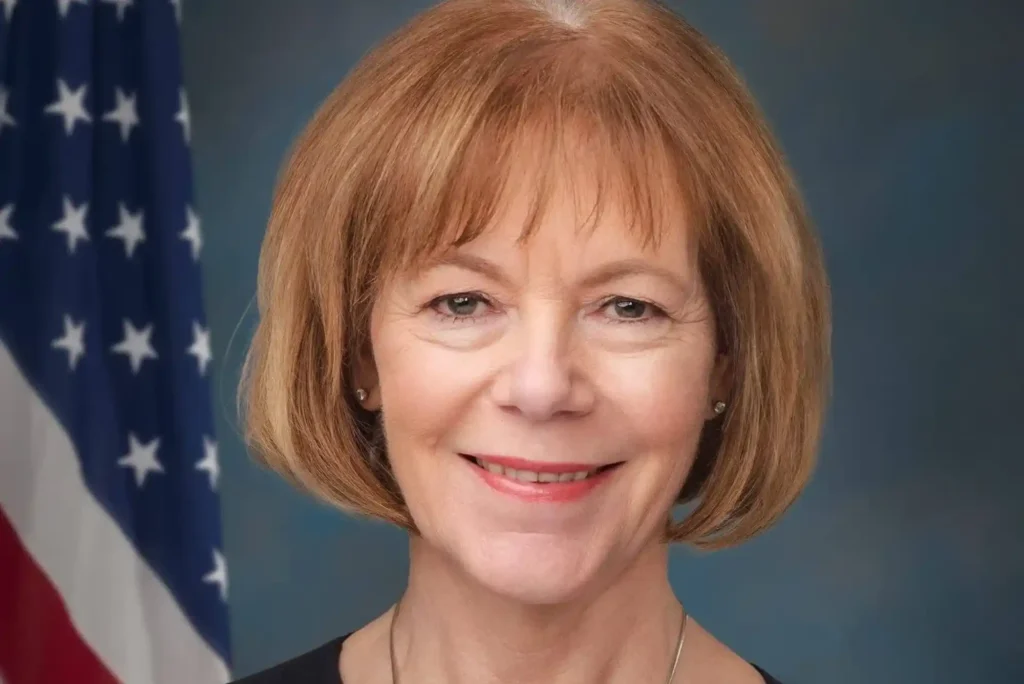 Tina Smith